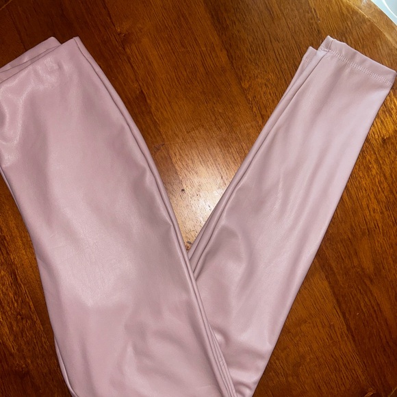 Women’s riding pants  on faux leather by Express in a size XS in the color blush - Picture 5 of 5